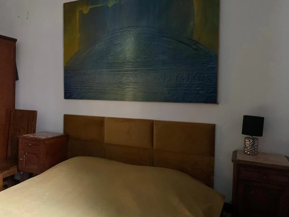 Beautiful And Charming Apartment In The Heart Of The Old Town Varsovia 0*,  Polonia