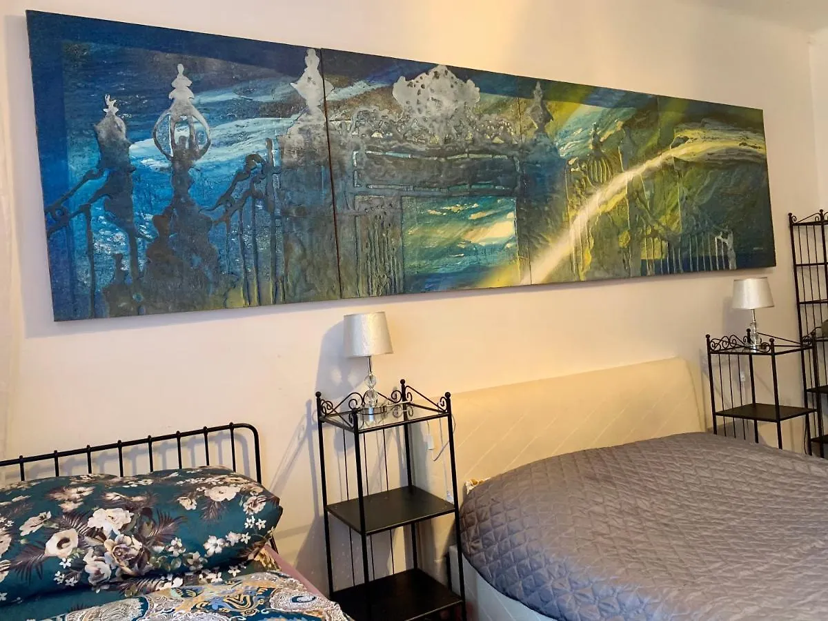 Beautiful And Charming Apartment In The Heart Of The Old Town Warsaw