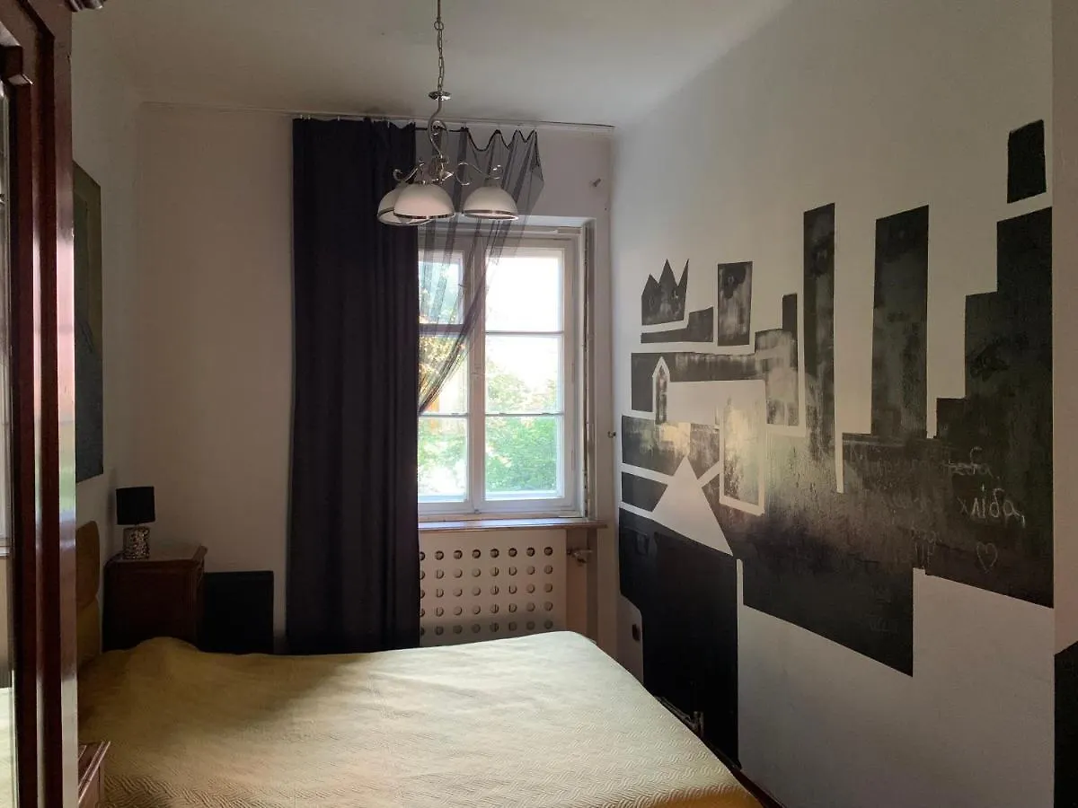 Beautiful And Charming Apartment In The Heart Of The Old Town Warsaw